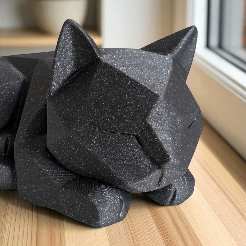 Low Poly Waiting Cat Figurine