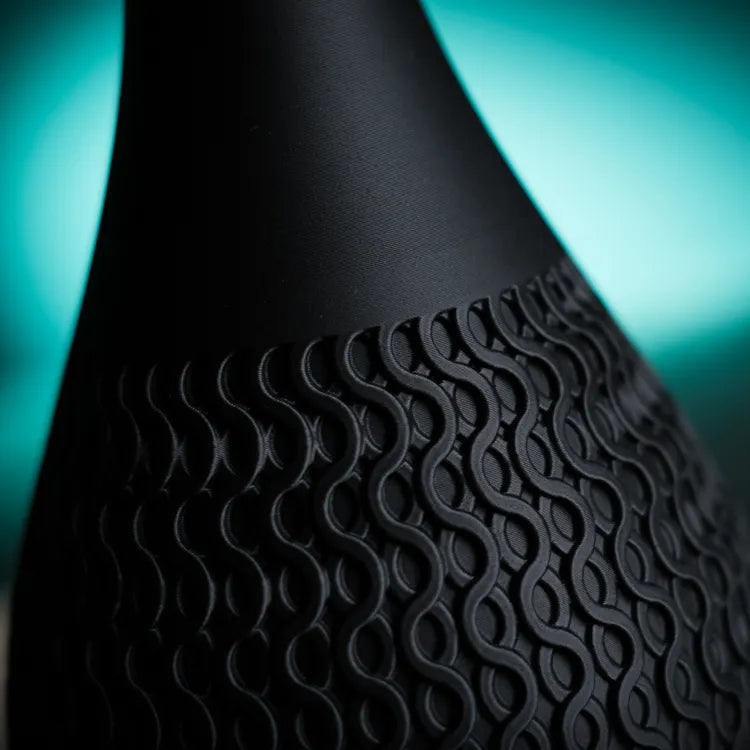 echo · vase