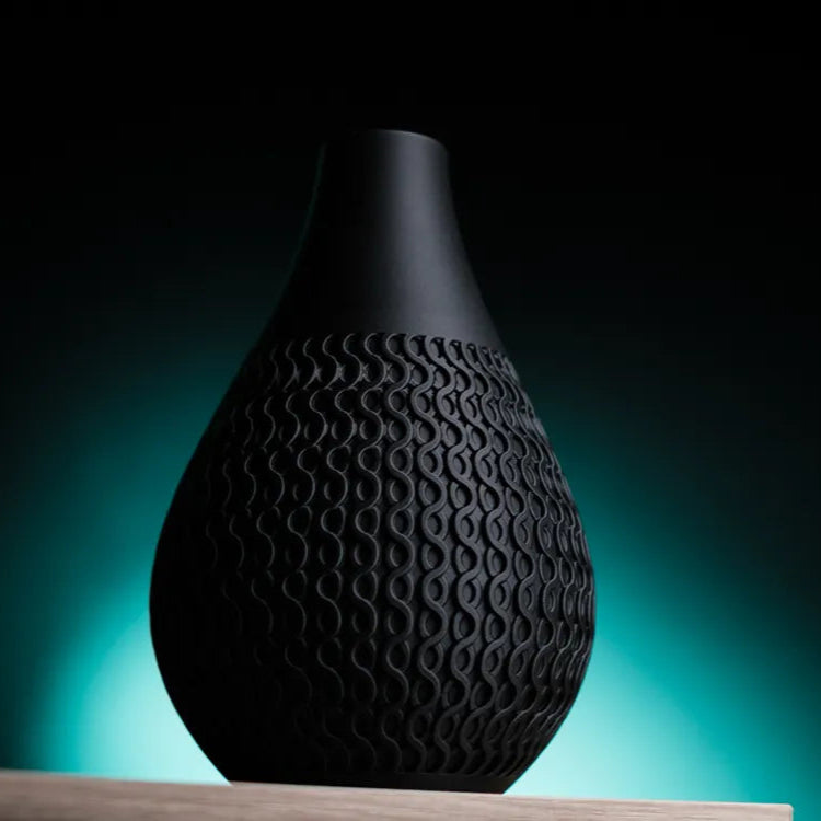 echo · vase
